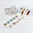 キラキラ光るシーリングスタンプ（左） / キラキラトッピングのカップケーキ（右）